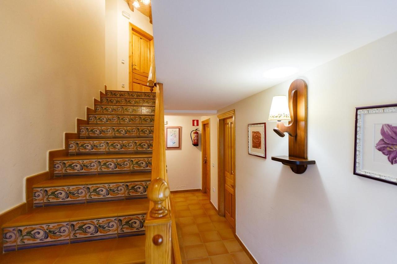 Hotel De Montana Lamiana Bagian luar foto